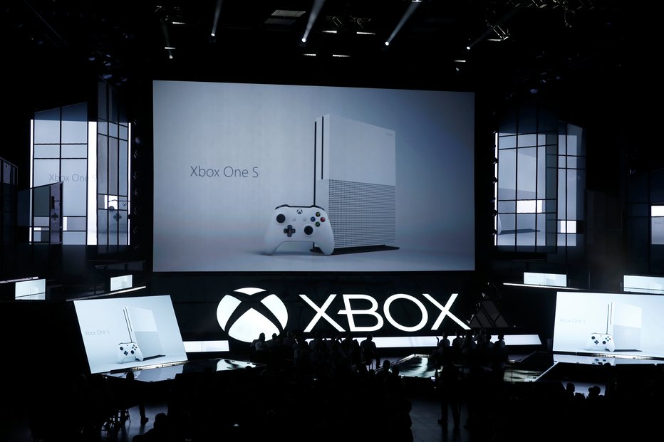 Fotografija: Xbox one S je bil poštena (vmesna) nadgradnja. FOTO: Reuters