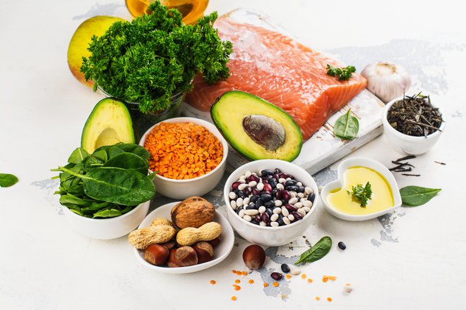 Za zdrav nivo holesterola skrbi zdrava prehrana v kombinaciji z rednim gibanjem. FOTOGRAFIJE: Guliver/Getty Images