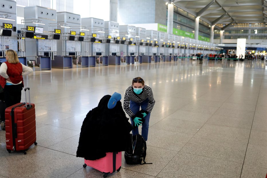 Fotografija: Številni so obstali v tuji državi, ker se niso pravočasno vrnili. FOTO: Reuters