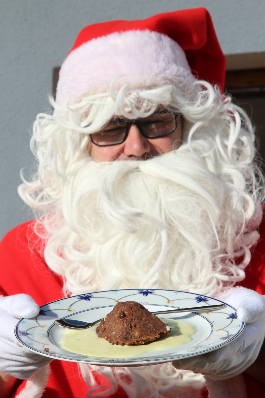 Fotografija: Božiček in božični puding. [avtor:Špela Ankele / Slovenske novice] FOTO: Ankele Špela