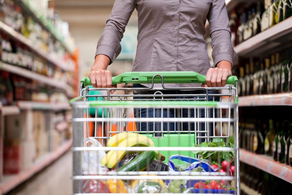 Fotografija: Kje bodo nakupovali italijanski in slovenski kupci? FOTO: Shutterstock