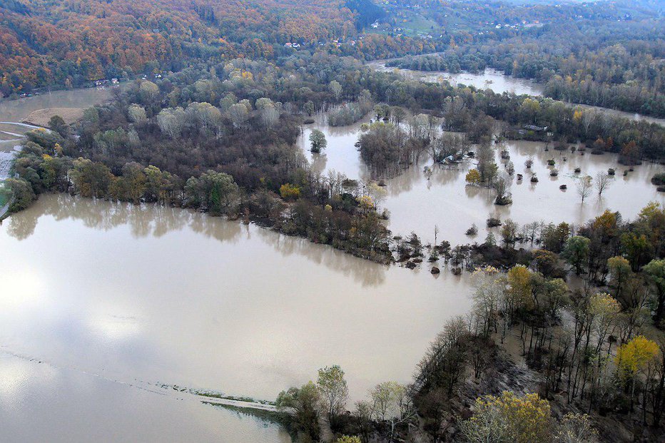 Fotografija: poplave, poplavljeno FOTO: Bruno Toič, Mo Rs