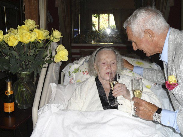 Na njegov 68. rojstni dan leta 2011 je bila Gaborjeva že zelo slabotna. FOTO: REUTERS