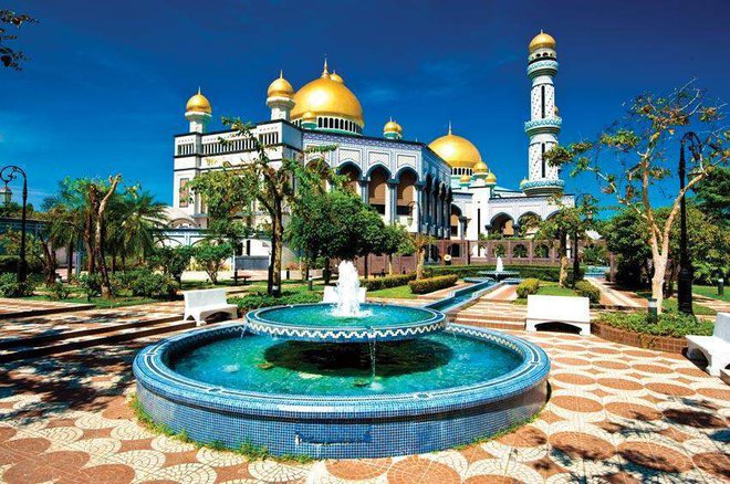 Istana Nurul Iman je več kot milijardo dolarjev vredna palača brunejskega sultana.