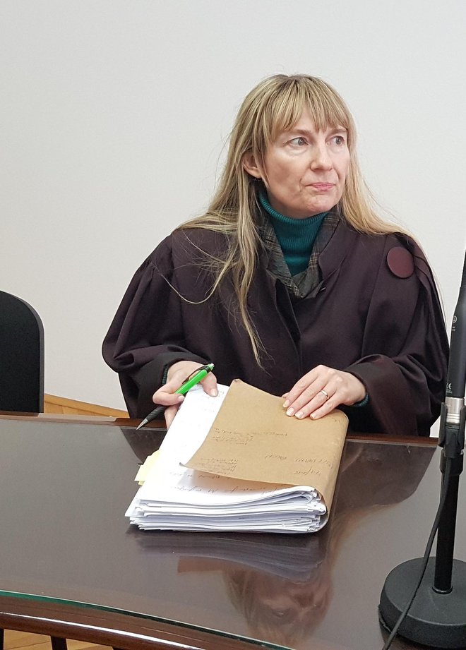 Odvetnica Kristina Jalovec je predlagala sodišču, naj angažira izvedenca psihiatra.