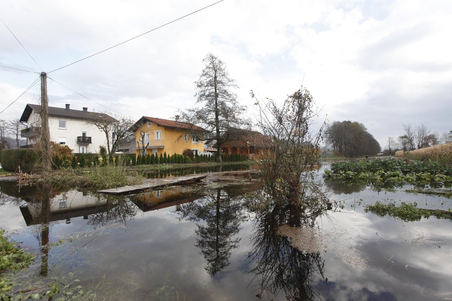 Fotografija: Fotografija je simbolična, poplave v Ljubljani 2014. FOTO: Mavric Pivk, Delo