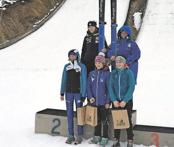 Dijakinje panožnega centra so se izkazale za zadnji tekmi alpskega pokala. FOTO: DPNC