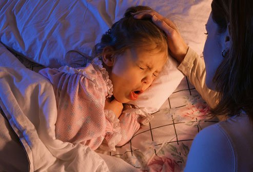 Oslovski kašelj je smrtno nevaren za dojenčke, ki še niso bili cepljeni, ter za nosečnice in odrasle s srčno-žilnimi boleznimi. Fotografija je simbolična.