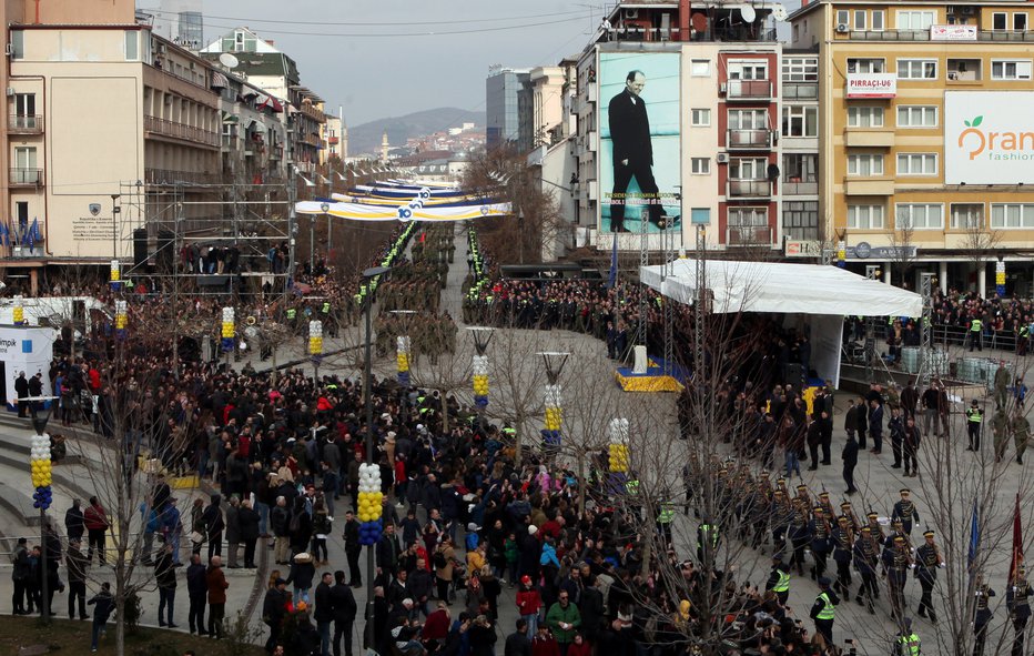 Fotografija: Na Kosovu so izbruhnili nemiri. FOTO: Hazir Reka, Reuters