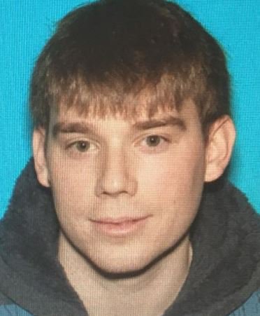 Fotografija: Policijsko poročilo kot morebitnega osumljenca navaja 29-letnega Travisa Reinkinga. FOTO: Twitter
