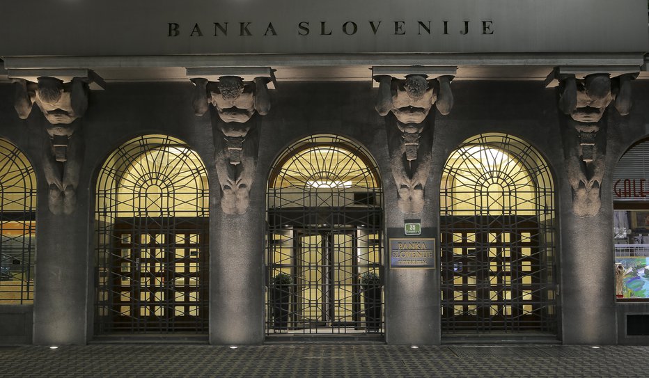 Fotografija: Banka Slovenije, krovna instiutucija slovenskih bank. FOTO: Jože Suhadolnik 
