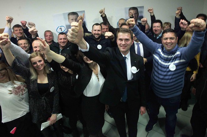 Zmaga Materja Slaparja na volitvah za županskega kandidata v Kamniku. FOTO: Mavric Pivk, Delo