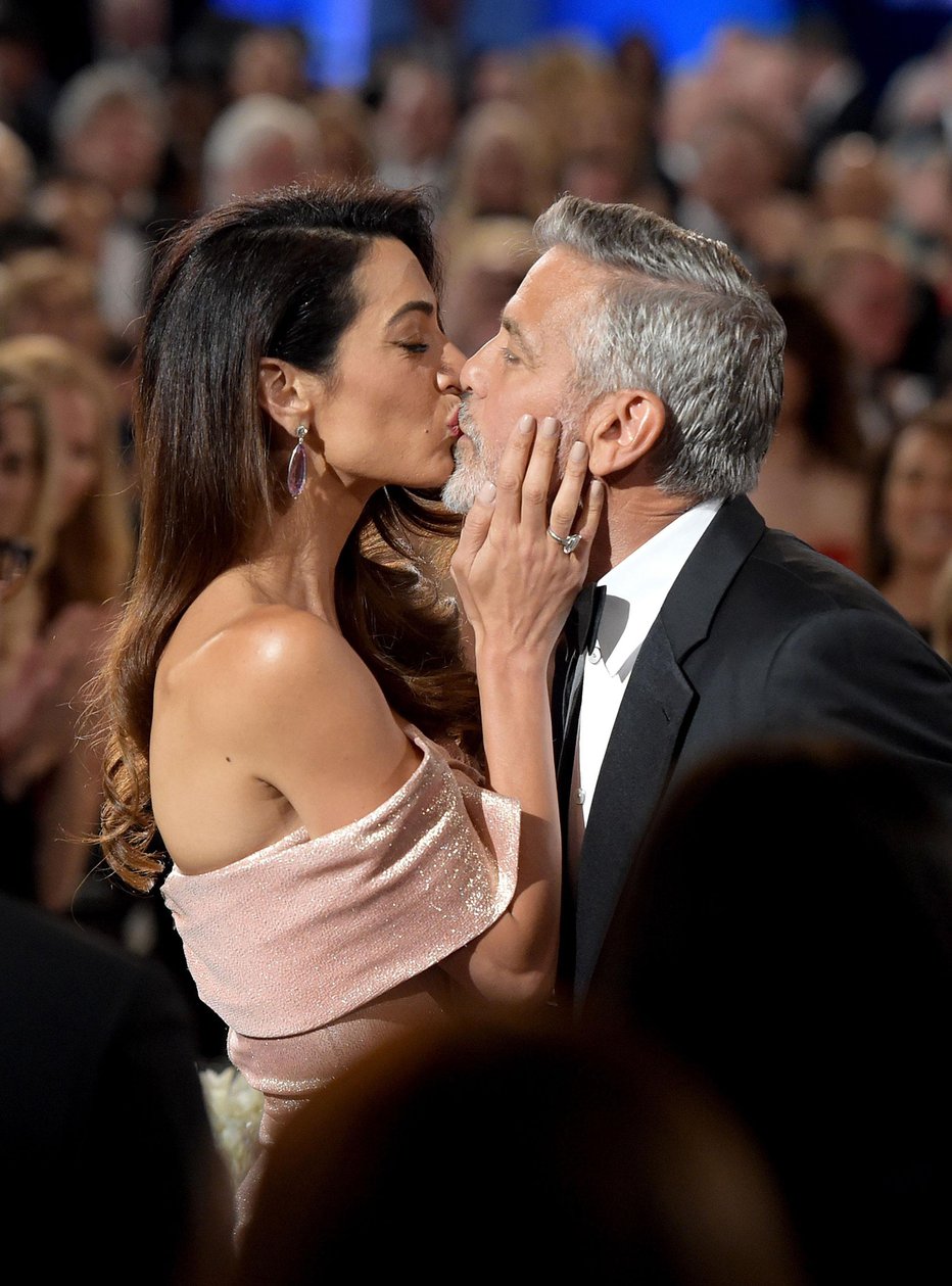 Fotografija: Amal in George Clooney sta poskrbela za čudovit čustven prizor.