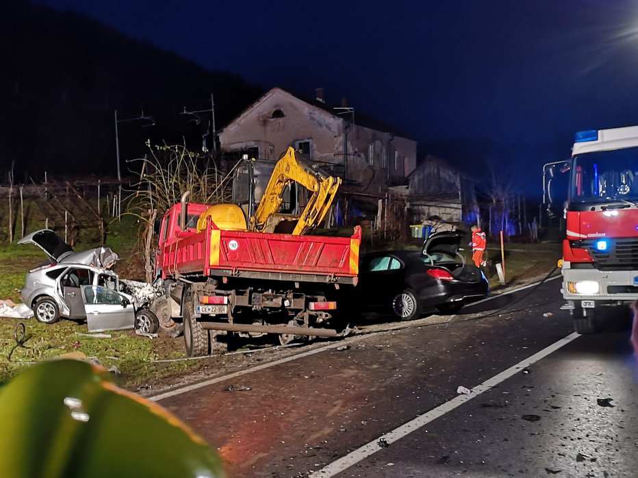 Fotografija: V prometni nesreči, ki se je v torek zjutraj zgodila na cesti Celje–Laško, je umrl Dorian Kmet. Foto: PGD Laško