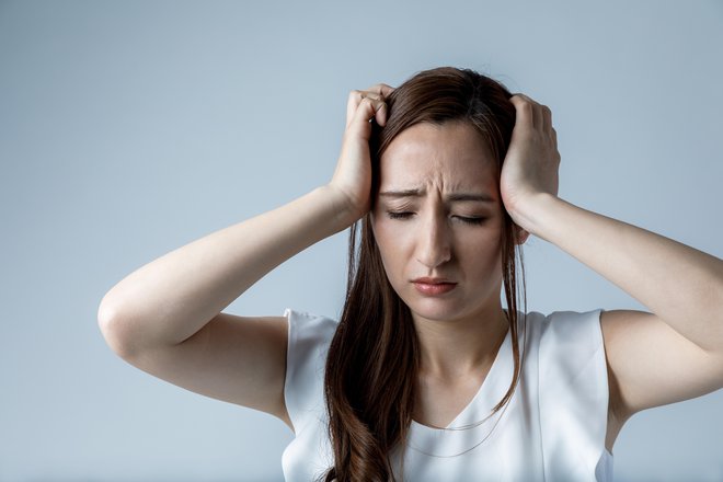 Simptomi, kot so utrujenost, brezvoljnost, glavobol, kažejo na kronično slabokrvnost.