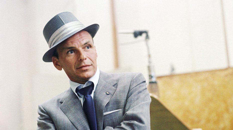 Fotografija: Frank Sinatra je kockal, se pretepal ter užival tablete in alkohol.