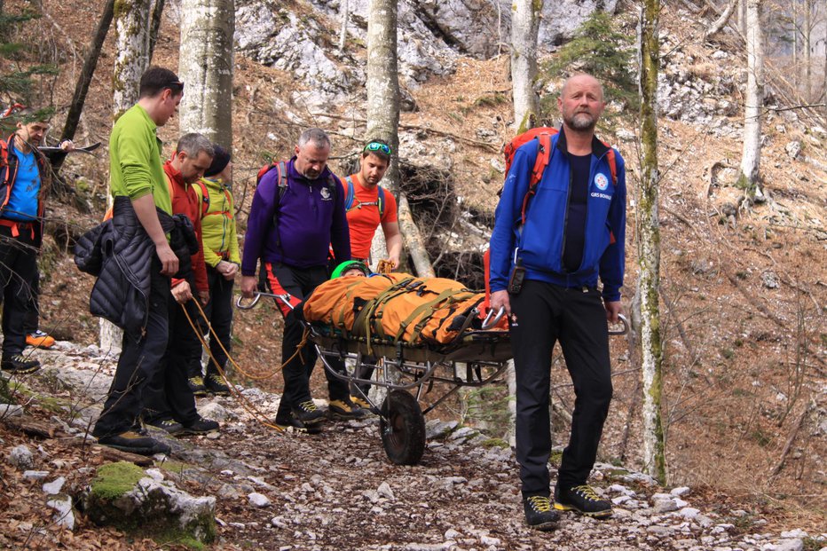 Fotografija: Člani GRS Bohinj so med prazniki pomagali kar 13 planincem. FOTO: GRS Bohinj