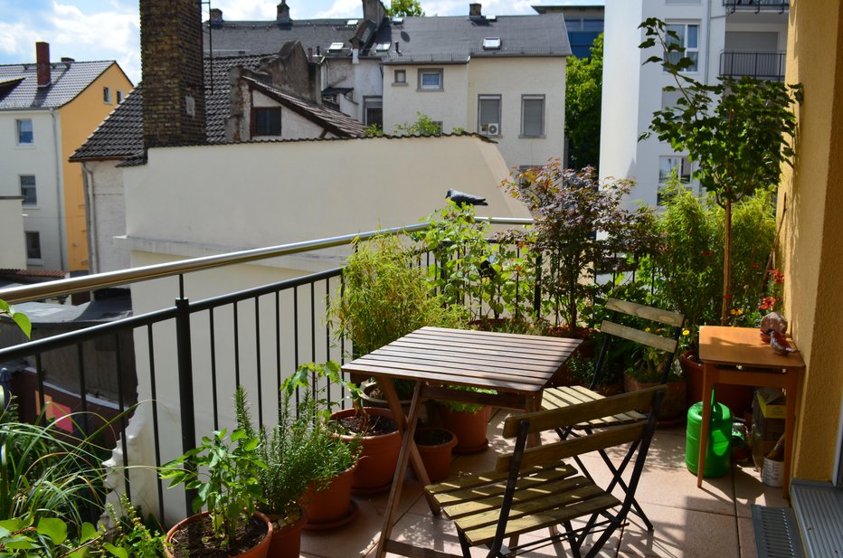 Fotografija: Še tako majhen balkon je lahko čisto vaša oaza miru.
