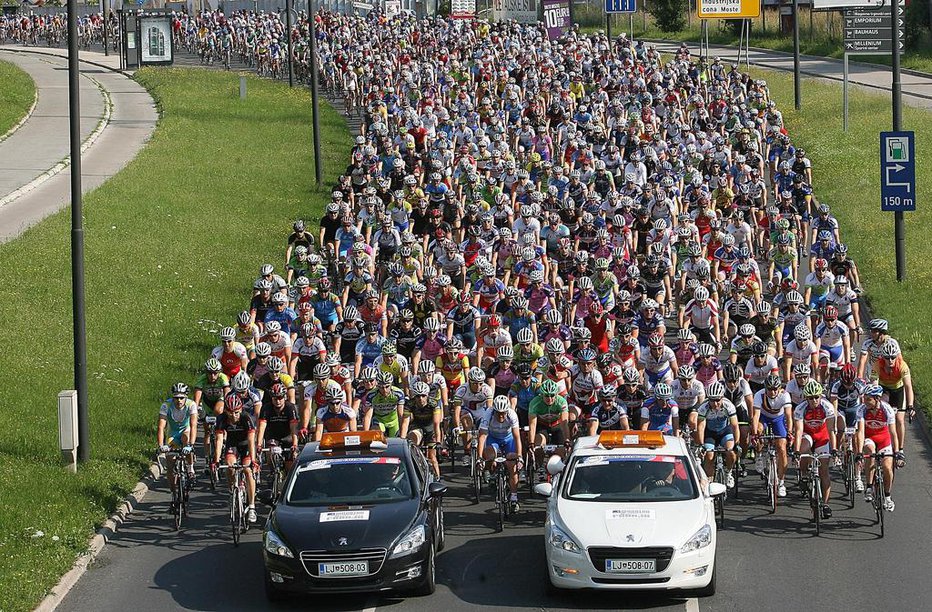 Fotografija: Vikend v znamenju največjega kolesarskega dogodka v Sloveniji. FOTO: Ljubo Vukelić, Delo