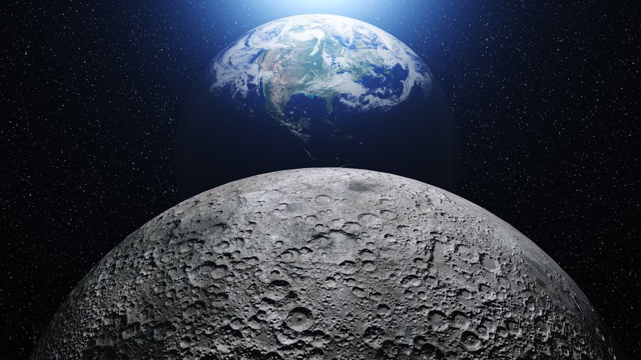 Fotografija: Kraterja z Zemlje ni mogoče videti, saj je na temni strani Lune. FOTO: Guliver/Getty Images