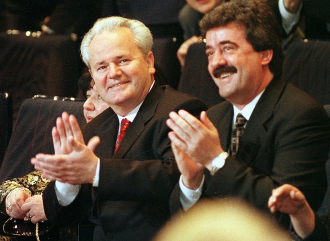 Momir Bulatović (desno) s Slobodanom Miloševićem. FOTO: Emil Vas, Reuters