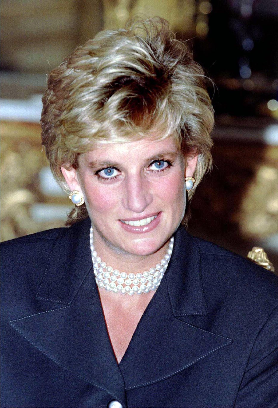 Fotografija: Princesa Diana je menila, da so na svetu pomembnejše teme kot njena oblačila. FOTO: REUTERS