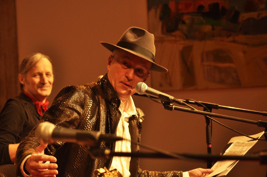 Fotografija: Vlado Kreslin in Miro Tomassini leta 2010. FOTO: Jure Matoz, Delo