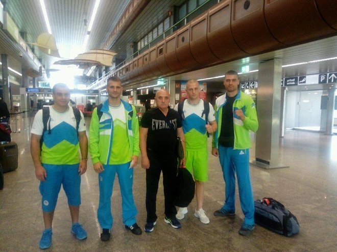 Škrjanec (desno) kot član slovenske reprezentance FOTO: Facebook/Boks Klub Ring Ptuj