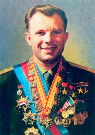 Prvi človek v vesolju je bil odličen in večkrat odlikovan kozmonavt ter pilot. FOTO: Aleksejev Ju. A./mil.rz/wikipedia