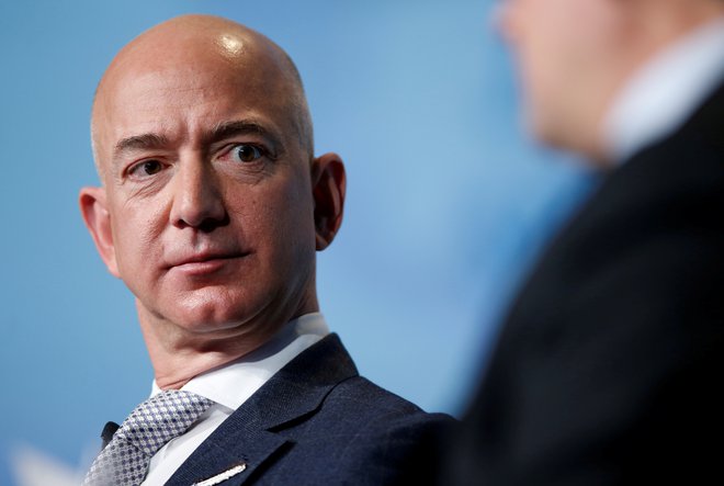 Jeff Bezos, lastnik Amazona FOTO: Joshua Roberts/REUTERS
