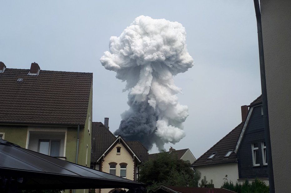 Fotografija: Grozljiva eksplozija v Nemčiji. FOTO: Anna Fross, Via Reuters