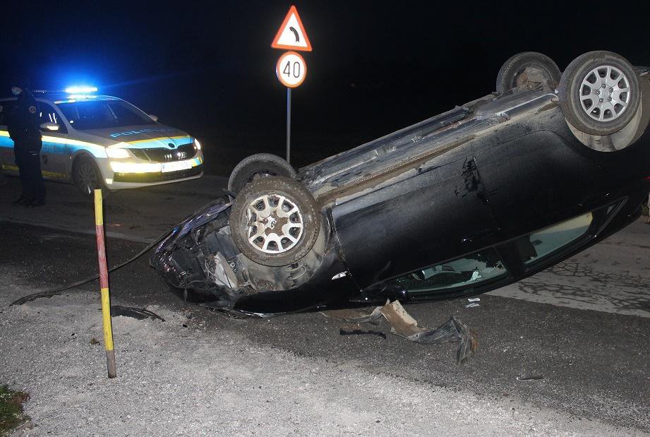 Fotografija: Alkohol je bil do konca novembra vzrok 1.277 prometnih nesreč, 631 poškodb in 33 smrtnih žrtev. FOTO: PU Maribor
