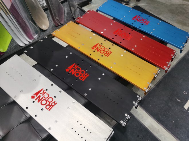 Plošče IronRock proizvaja CNC Kamenik, deske RM pa nastajajo pri samostojnem podjetniku Aljoši Fijavžu. FOTO: Osebni arhiv

