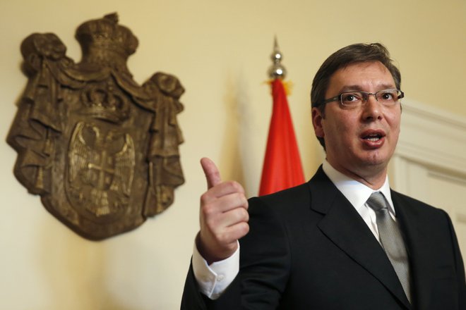 Podporo na twitterju so lažni računi dali tudi srbski stranki SNS ter vodji stranke in predsedniku države Aleksandru Vučiću. FOTO: Marko Djurica/Reuters