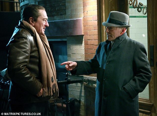 V uspešnici Irec je zaigral mafijca Whispersa DiTullia, kar je bila njegova zadnja filmska vloga.
