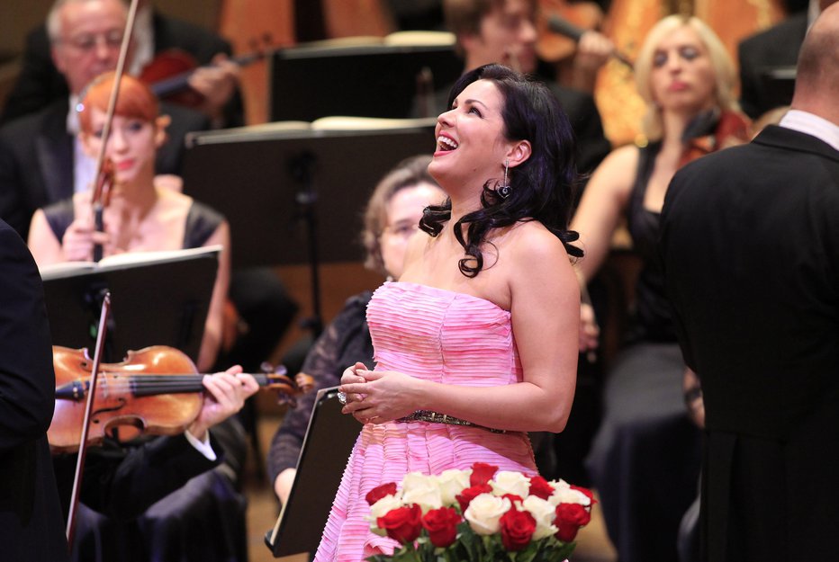 Fotografija: Slovenski filharmoniki in Ana Netrebko. FOTO: Leon Vidic
