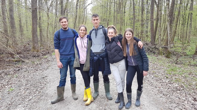 Pot pod noge so vzeli tudi študentje Višje strokovne šole Grm Novo mesto, bodoči naravovarstveniki.
