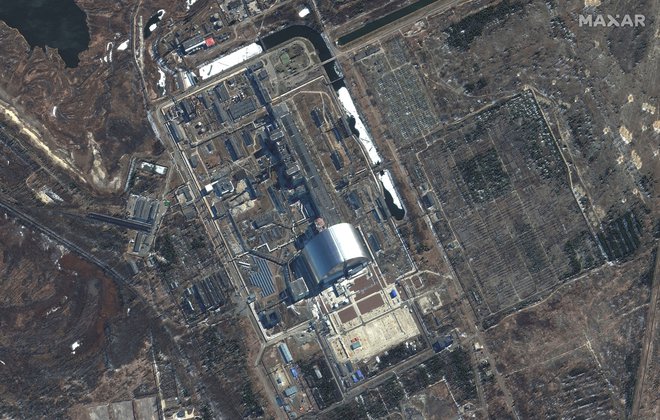 Setelitski posnetek Černobila. FOTO: Maxar Technologies Via Reuters
