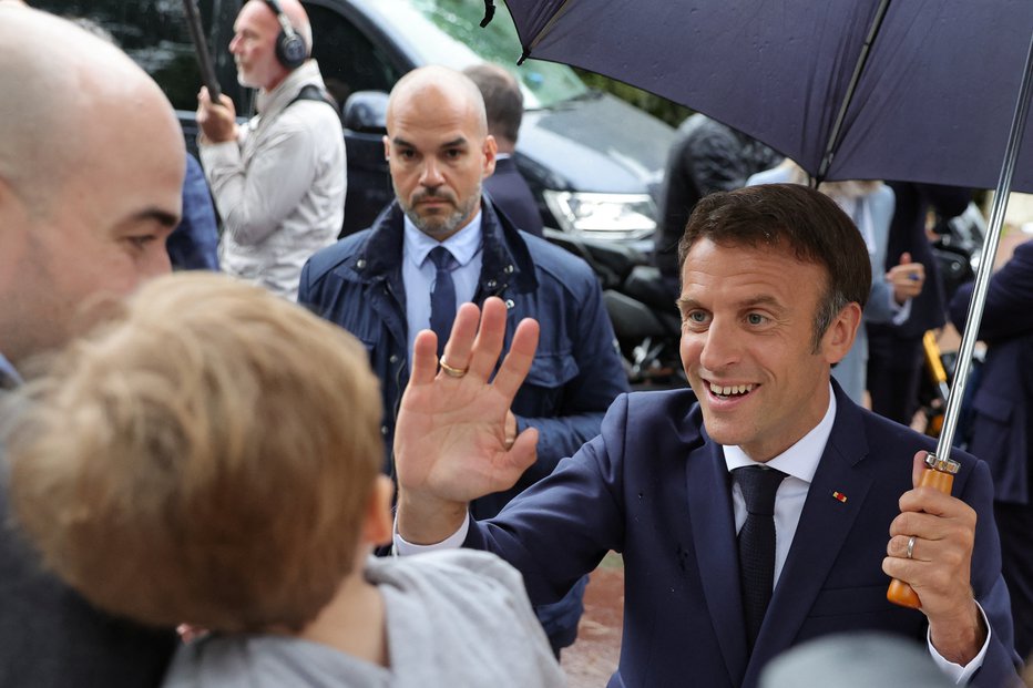 Fotografija: Veliki udarec za Macrona. FOTO: Pascal Rossignol, Reuters
