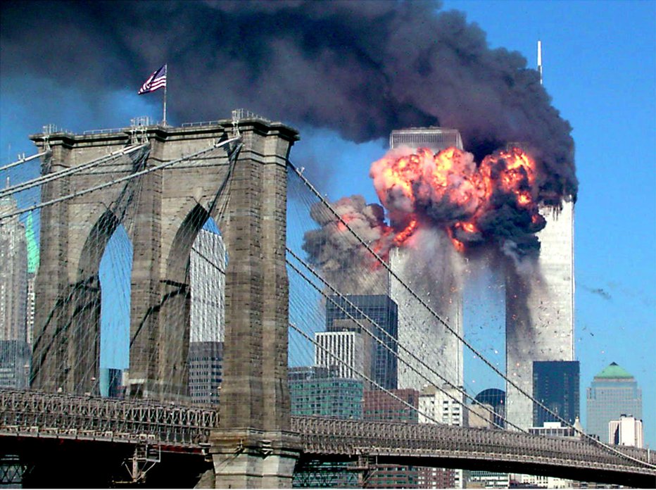 Fotografija: V ZDA bodo danes s spominskimi slovesnostmi obeležili 21. obletnico terorističnih napadov. FOTO: Str Old, Reuters
