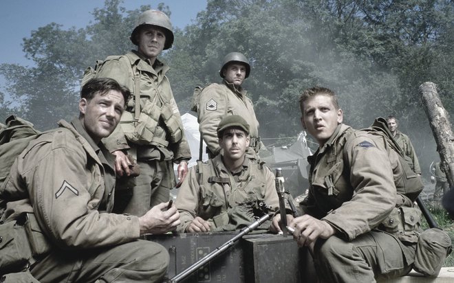 Sizemore (zadaj na sredini) je zaslovel v Spielbergovem Reševanju vojaka Ryana. FOTO: Imdb

