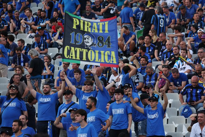Številni Interjevi navijači so že na stadionu. FOTO: Murad Sezer Reuters