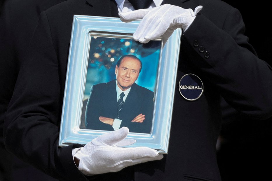 Fotografija: Silvio Berlusconi je umrl nedavno tega. FOTO: Yara Nardi Reuters