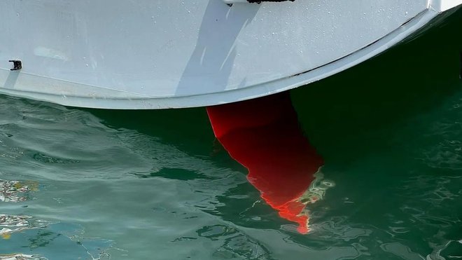 Zlomljeno krmilo na jadrnici jadralca Andree Fantinija. FOTO: Getty Images