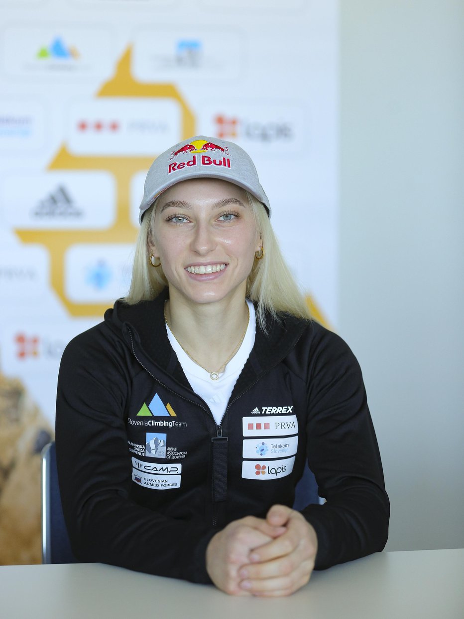 Fotografija: Janja Garnbret gre po nov naslov svetovne prvakinje. FOTO: Jože Suhadolnik
