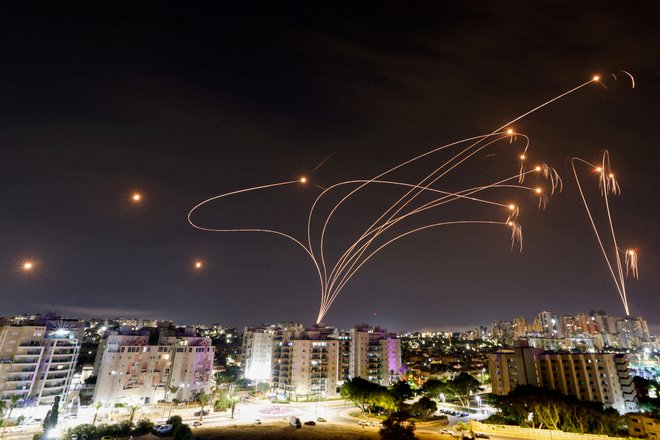 Izraelski protiraketni obrambni sistem Iron Dome FOTO: Amir Cohen Reuters