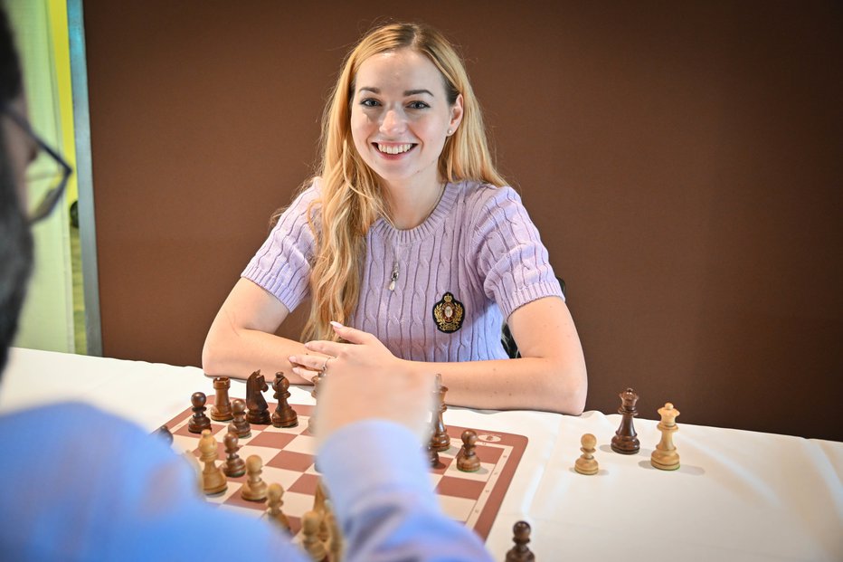 Fotografija: Šahovska velemojstrica Laura Unuk FOTO: Marko Pigac, mp Produkcija pigac.