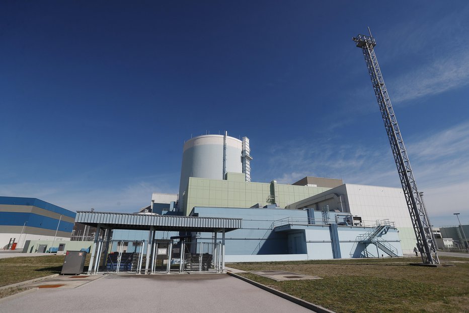 Fotografija: Nuklearna elektrarna Krško. FOTO: Leon Vidic, Delo