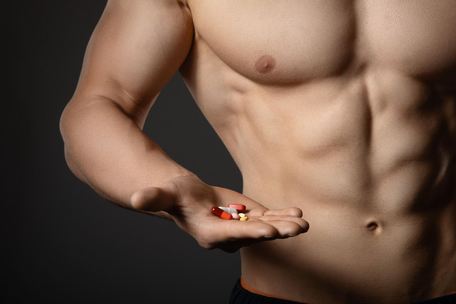 Fotografija: Steroidi so podobni določenim hormonom v telesu. FOTO: Wirestock Getty Images