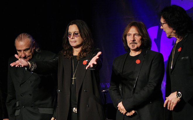 Klasična zasedba Black Sabbath (z leve): Bill Ward, Ozzy Osborne, Geezer Butler in Tony Lommi leta 2011 FOTO: David McNew/Reuters